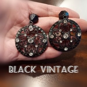 Black Vintage metal drop hoop earings